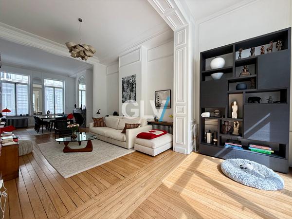 Élégante maison familiale de 335 m², Adresse prisée République , Lille