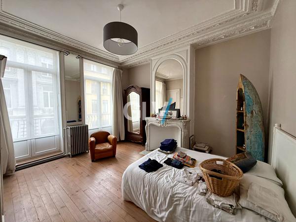 Élégante maison familiale de 335 m², Adresse prisée République , Lille