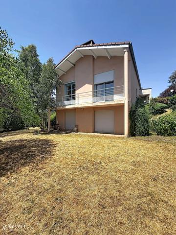 l'ETRAT Maison de 164m2 implantée sur 730m2 de terrain