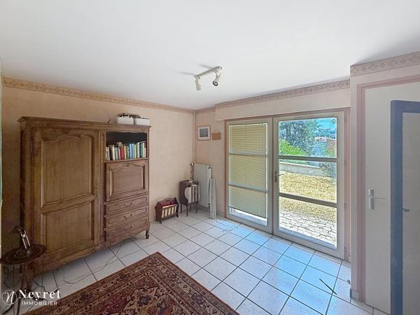 l'ETRAT Maison de 164m2 implantée sur 730m2 de terrain