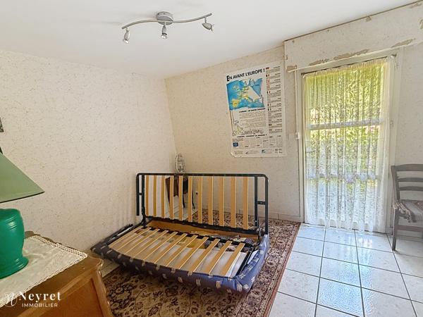 l'ETRAT Maison de 164m2 implantée sur 730m2 de terrain
