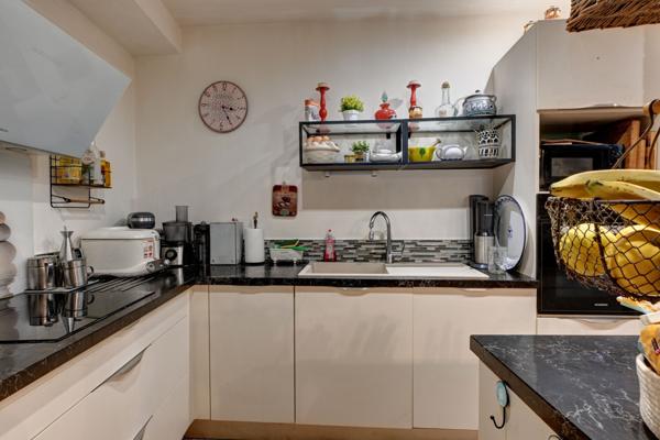 Penne-d'Agenais (47140) Maison médiévale du XIIIème siècle avec piscine