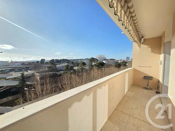 Appartement F3 à vendre  3 pièces - 64,88 m 2   LA SEYNE SUR MER  - 83