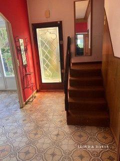 Maison avec dépendance et terrasse – beau potentiel après rénovation