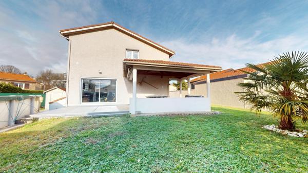 Maison à vendre    6 pièces • 170 m2 Chassieu