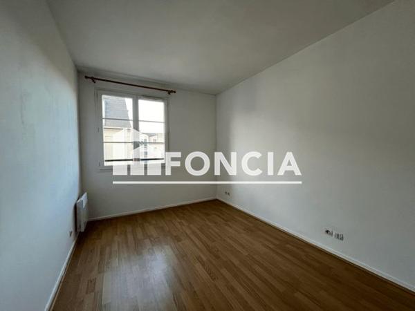 Location Appartement 2 pièces 43.68 m² - 31 RUE BOUVET DE LOZIER Cergy 95000