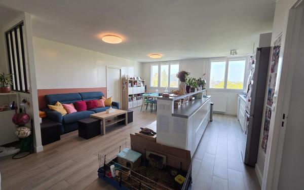 Appartement à vendre    3 pièces • 73,01 m2 Créteil