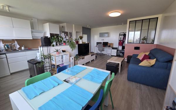 Appartement à vendre    3 pièces • 73,01 m2 Créteil