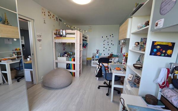 Appartement à vendre    3 pièces • 73,01 m2 Créteil