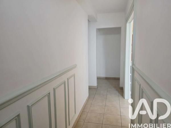 Location appartement 3 pièces 72,49 m² Villeneuve-sur-Yonne