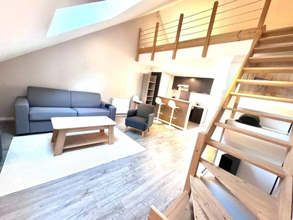 Appartement à louer 2 pièces GUERVILLE (78) - chambre en mezzanine - 1 place de parking