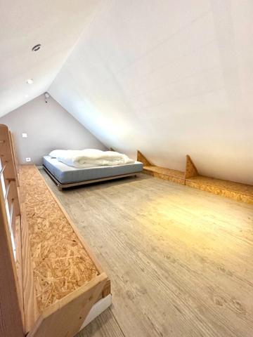 Appartement à louer 2 pièces GUERVILLE (78) - chambre en mezzanine - 1 place de parking