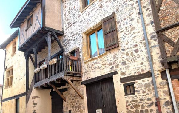 Vente Appartement P6 XVI ème siècle Restauré rénové(e) Villerest   