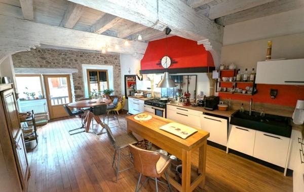 Vente Appartement P6 XVI ème siècle Restauré rénové(e) Villerest   