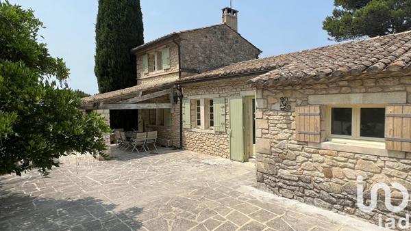 Bastide 10 pièces de 295 m² à Saint-Rémy-de-Provence (13210)