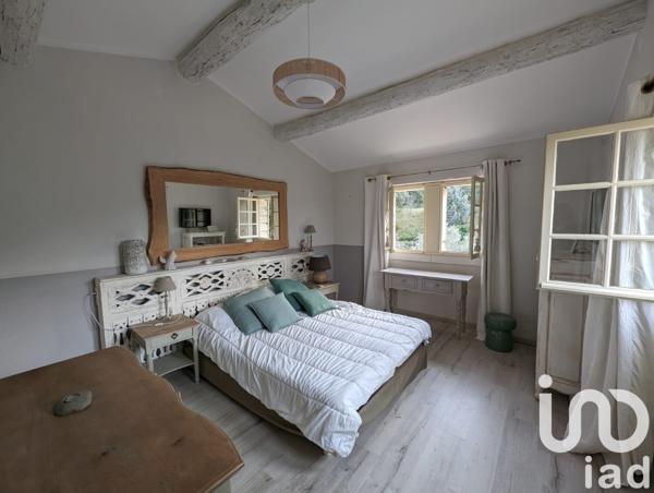 Bastide 10 pièces de 295 m² à Saint-Rémy-de-Provence (13210)