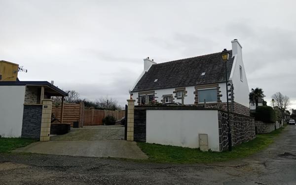 Maison à vendre    6 pièces •  Henvic