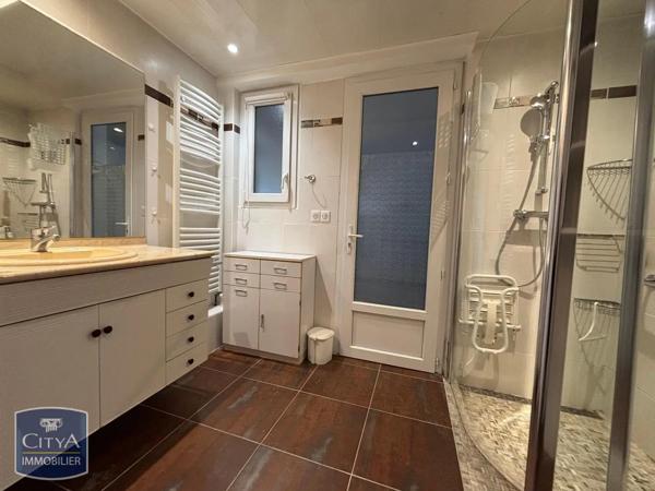 Maison à louer 6 pièces 147.5m² Saint-Nazaire (44600)