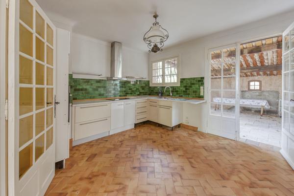 Spacieuse villa sur les hauteurs de Cannes