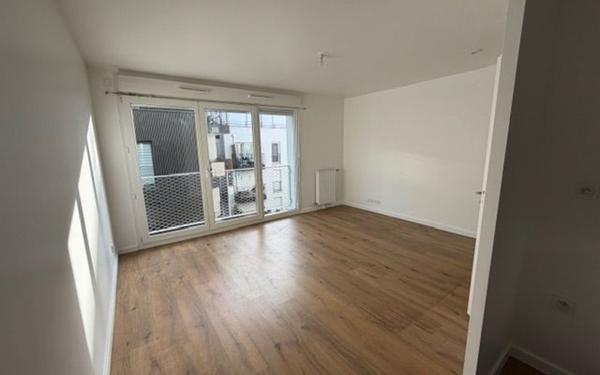 Appartement à vendre    1 pièce • 27 m2 Longjumeau