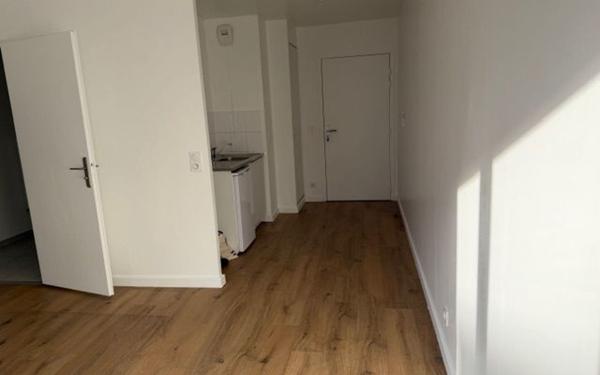 Appartement à vendre    1 pièce • 27 m2 Longjumeau