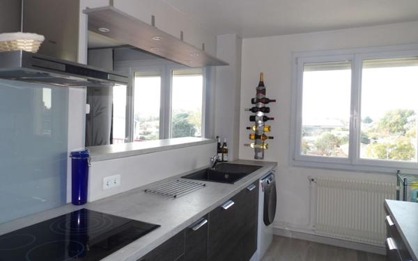 Appartement à louer    4 pièces • 79 m2 Mérignac
