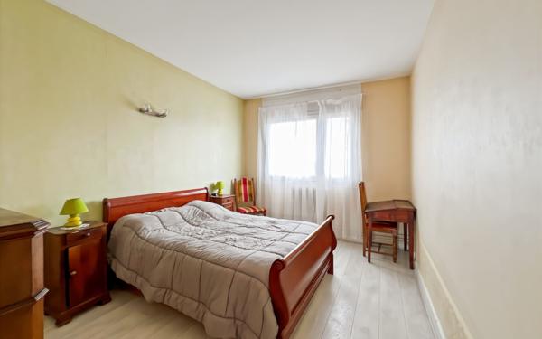 Appartement à vendre    3 pièces • 102,16 m2 Montélimar