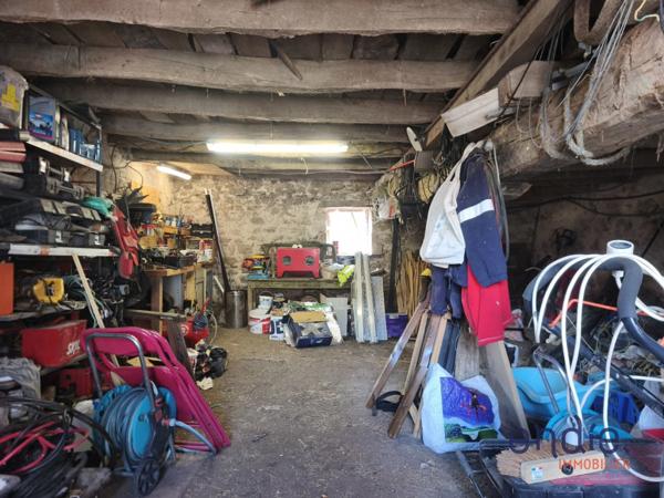 LOUROUX BOURBONNAIS : MAISON RENOVEE 5 PIECES AVEC DEPENDANCES ET TERRAIN