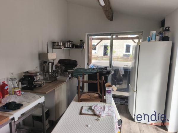 LOUROUX BOURBONNAIS : MAISON RENOVEE 5 PIECES AVEC DEPENDANCES ET TERRAIN