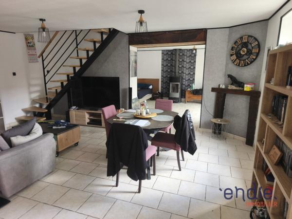 LOUROUX BOURBONNAIS : MAISON RENOVEE 5 PIECES AVEC DEPENDANCES ET TERRAIN
