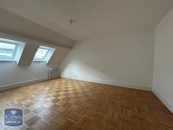 Appartement à louer 3 pièces 109.29m²