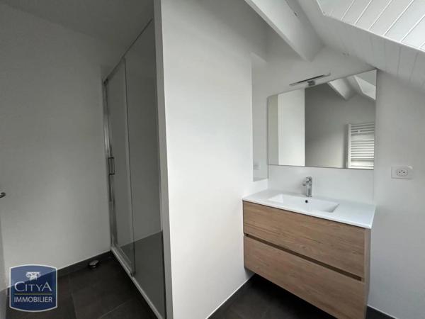 Appartement à louer 3 pièces 109.29m²