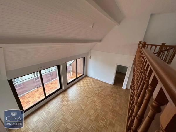 Appartement à louer 3 pièces 109.29m²
