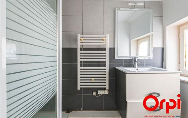 Immeuble à vendre    6 pièces •  Saint-Quentin