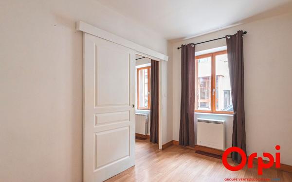 Immeuble à vendre    6 pièces •  Saint-Quentin