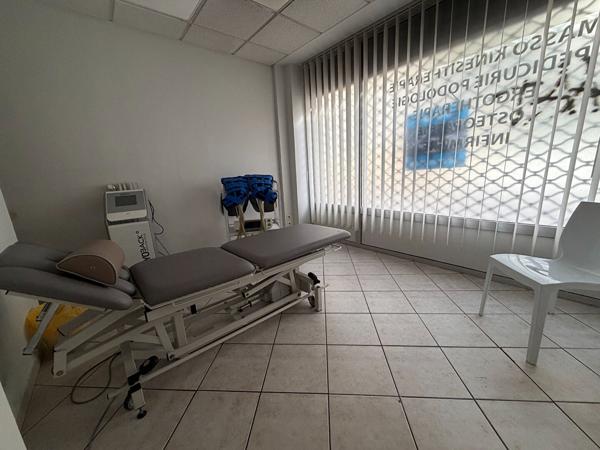 Local commercial 150 m2 - Charpennes, Villeurbanne - proche du métro