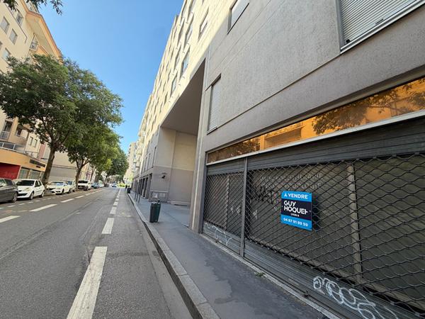 Local commercial 150 m2 - Charpennes, Villeurbanne - proche du métro