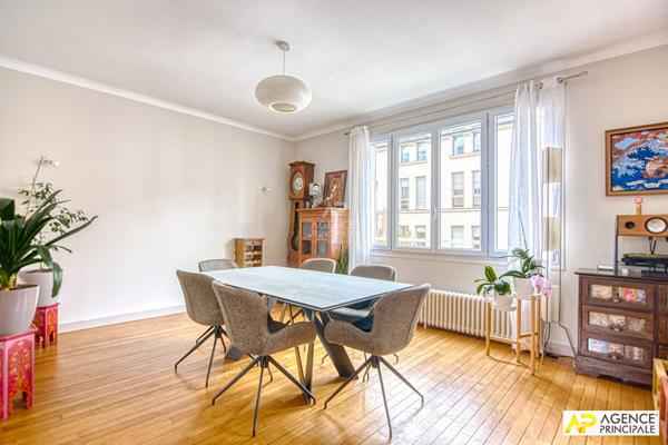 Versailles Porchefontaine maison 8 pièces 187 m² au sol (183 m² habitables) avec jardin clos et garage €1 549 000 ** - Référence 25790