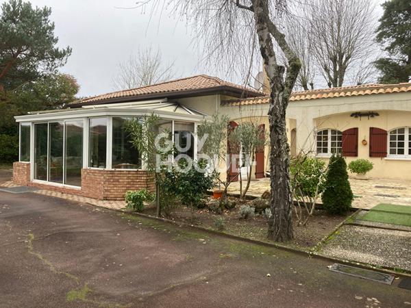 Maison plain pied, 4 chambres, garage, au calme