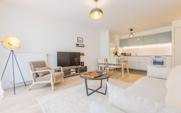 Appartement à vendre    3 pièces • 62 m2 Saint-Ouen