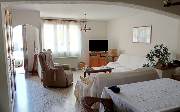 Appartement à vendre    3 pièces •  Sénas