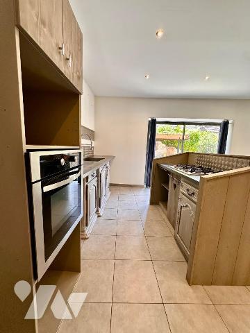 À vendre ? Maison de caractère avec vue sur les vignes de Jongieux

Située dans le village de...