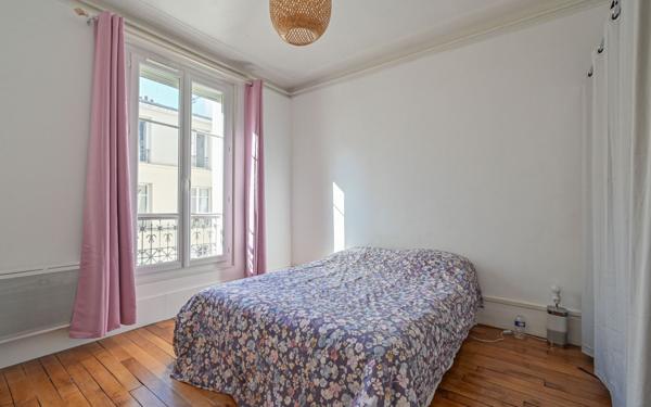 Appartement à vendre    3 pièces • 59,48 m2 Paris 18