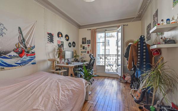 Appartement à vendre    3 pièces • 59,48 m2 Paris 18