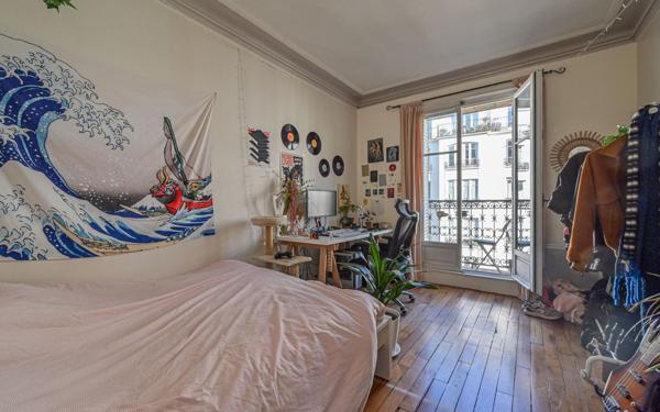 Appartement à vendre    3 pièces • 59,48 m2 Paris 18