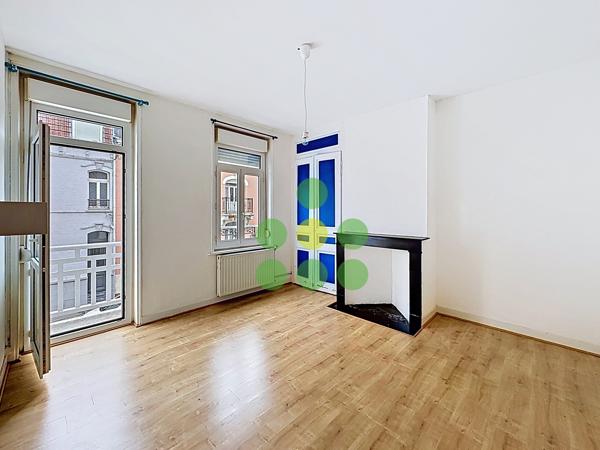 Maison
         6 pièces
        - 157 m² Bien prestige 412 641 € *