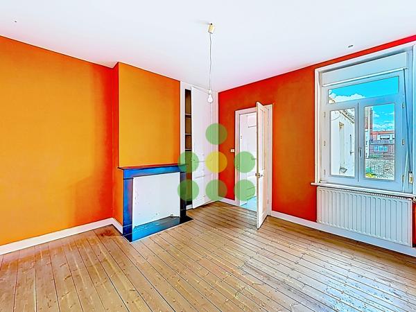 Maison
         6 pièces
        - 157 m² Bien prestige 412 641 € *