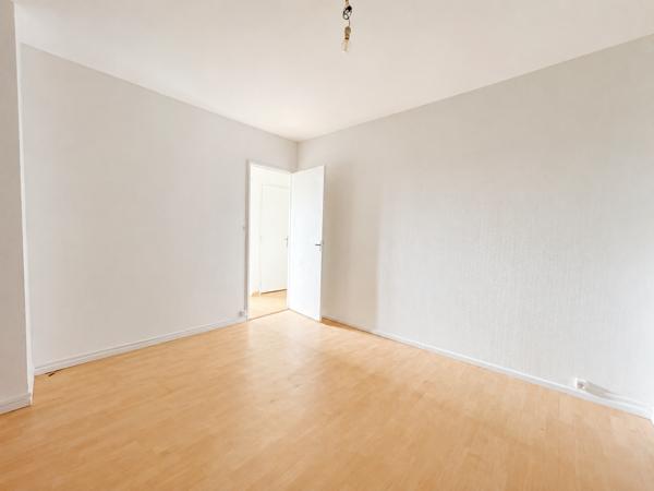 Appartement
         4 pièces
        - 66 m² Exclusivité 56 000 € *