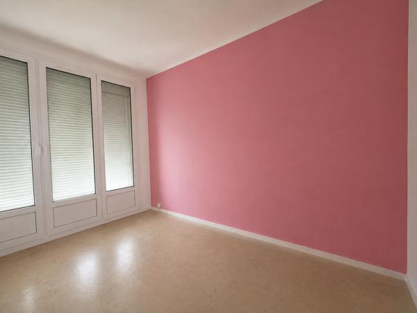 Appartement
         4 pièces
        - 66 m² Exclusivité 56 000 € *