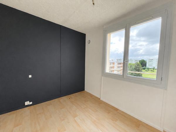 Appartement
         4 pièces
        - 66 m² Exclusivité 56 000 € *